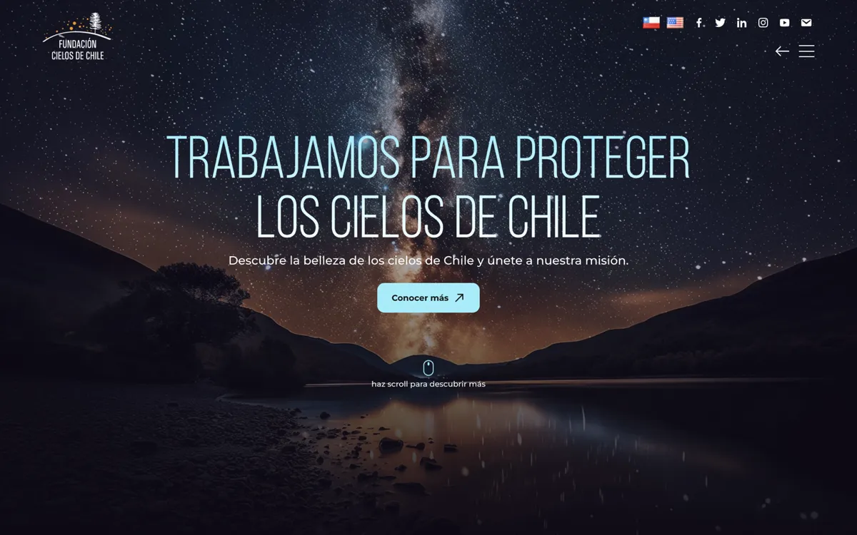 Fundación Cielos de Chile homepage over a starry sky